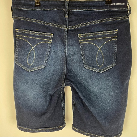 Calvin Klein Dark Wash High Rise Bermuda Shorts Women’s Size 12 - Picture 6 of 10